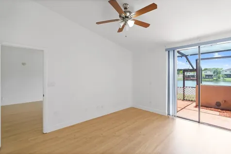1213 NW 122nd Terrace Pembroke Pines FL 33026
