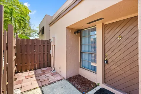 1213 NW 122nd Terrace Pembroke Pines FL 33026