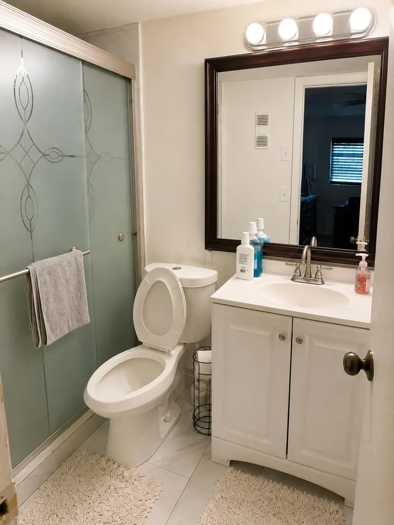 2551 NW 41st Avenue Lauderhill FL 33313