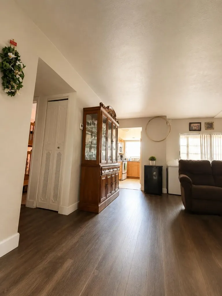2551 NW 41st Avenue Lauderhill FL 33313