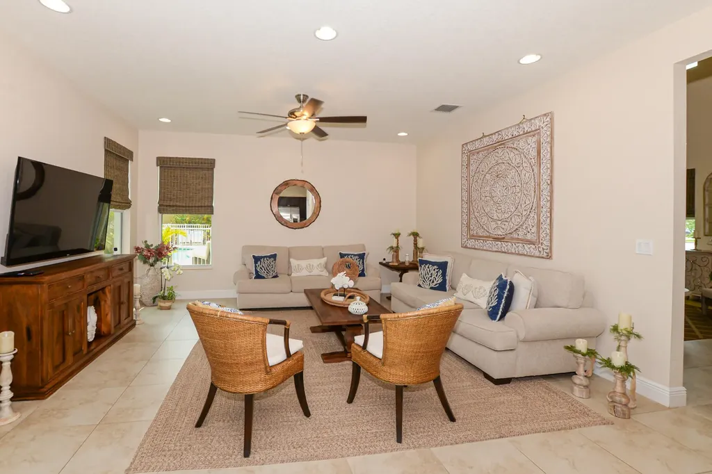 713 NW Leonardo Circle Port St Lucie FL 34986