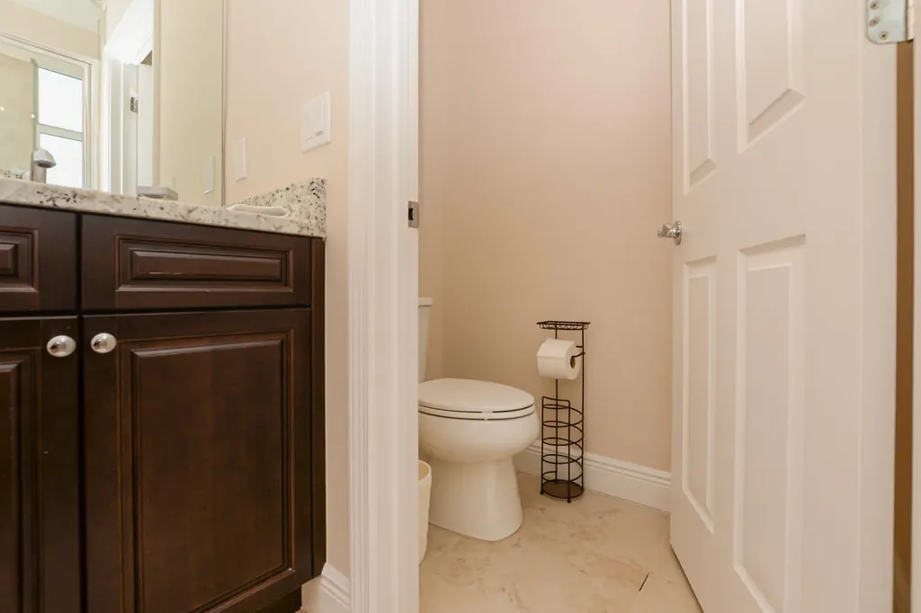 713 NW Leonardo Circle Port St Lucie FL 34986