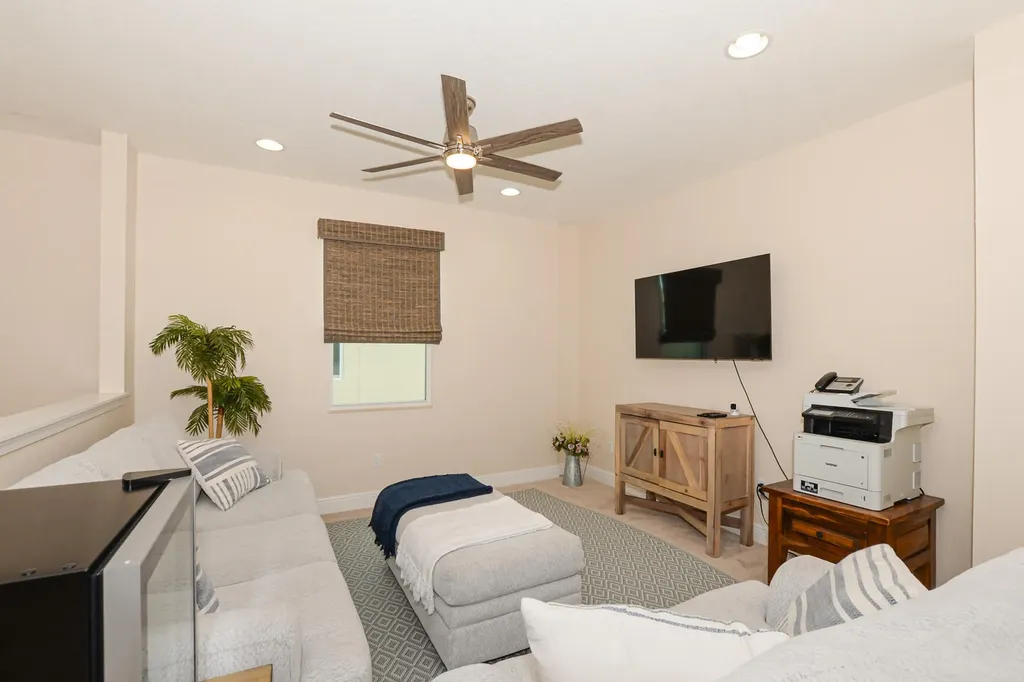 713 NW Leonardo Circle Port St Lucie FL 34986
