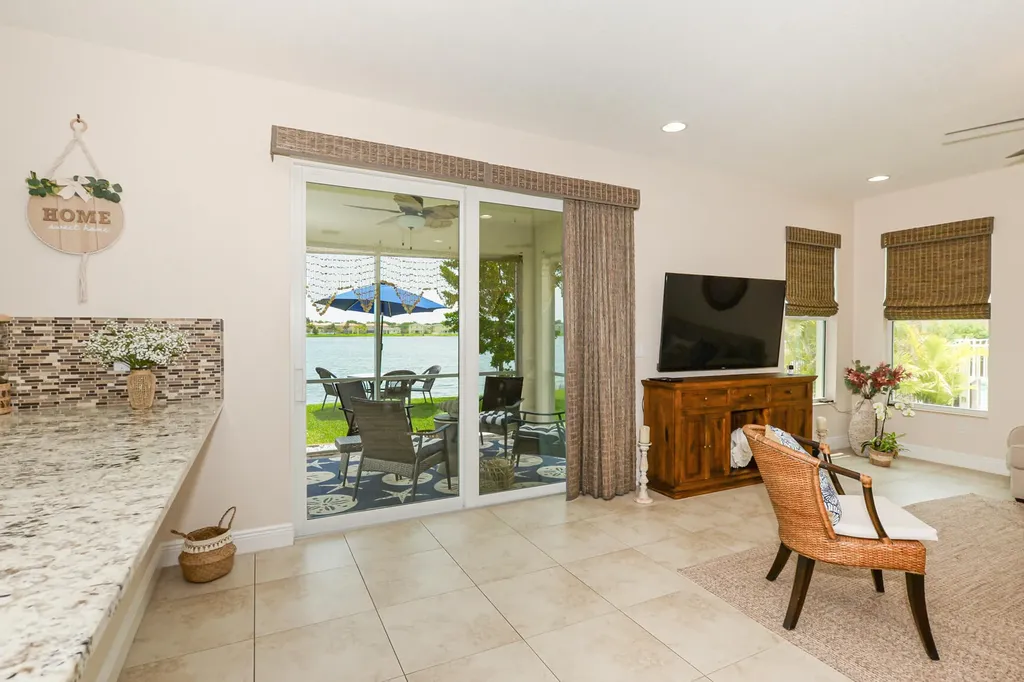 713 NW Leonardo Circle Port St Lucie FL 34986
