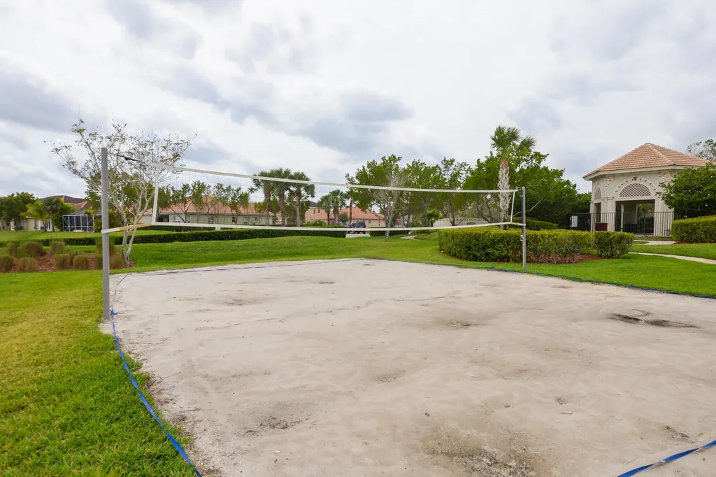 713 NW Leonardo Circle Port St Lucie FL 34986
