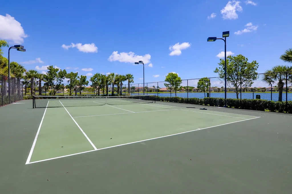 713 NW Leonardo Circle Port St Lucie FL 34986