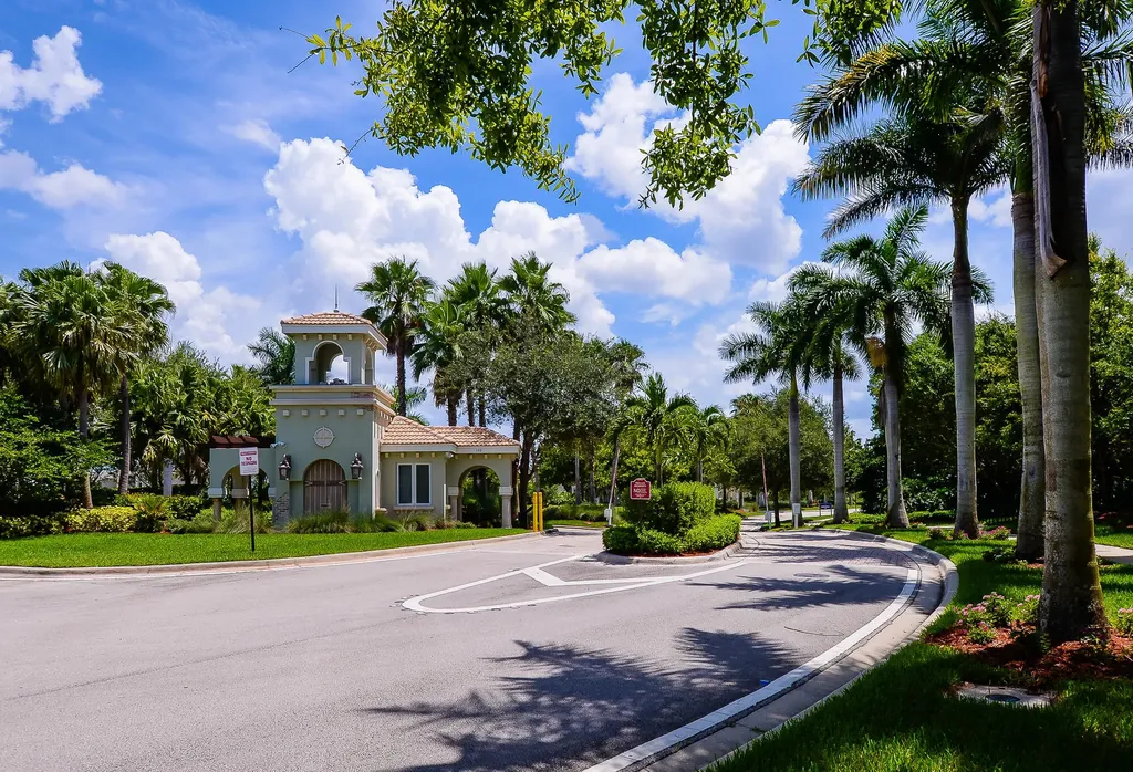 713 NW Leonardo Circle Port St Lucie FL 34986