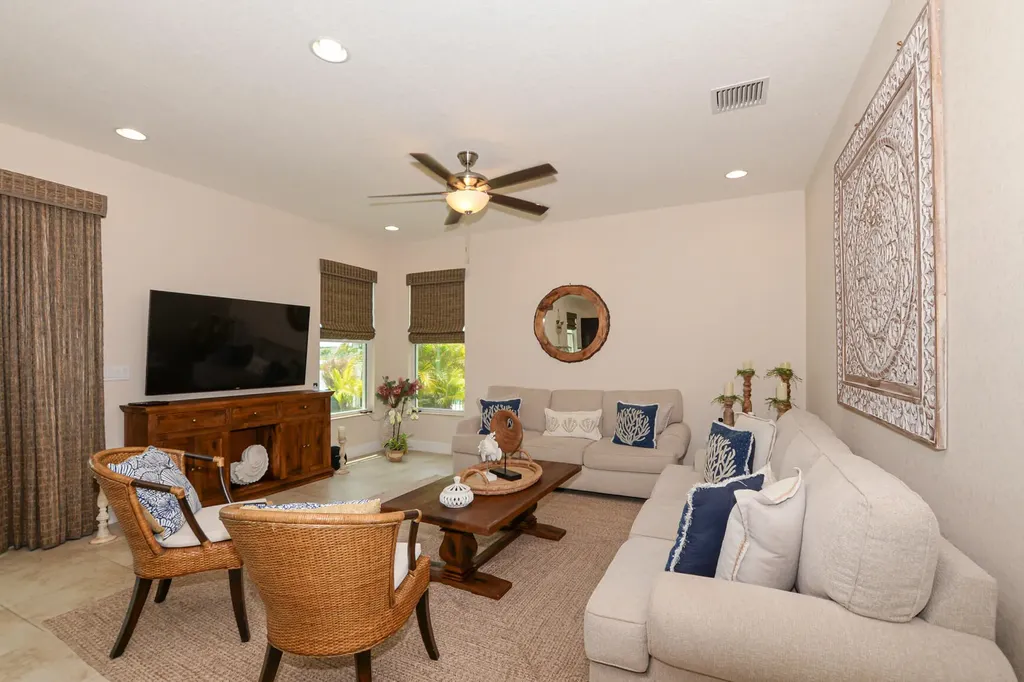 713 NW Leonardo Circle Port St Lucie FL 34986