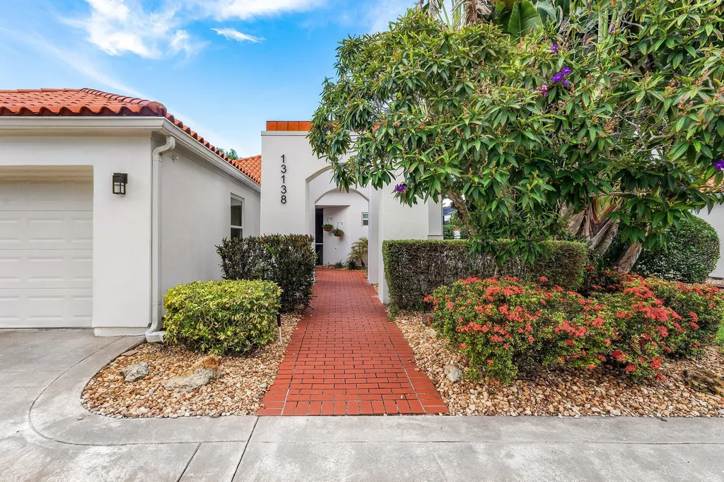 13138 Touchstone Place Palm Beach Gardens FL 33418