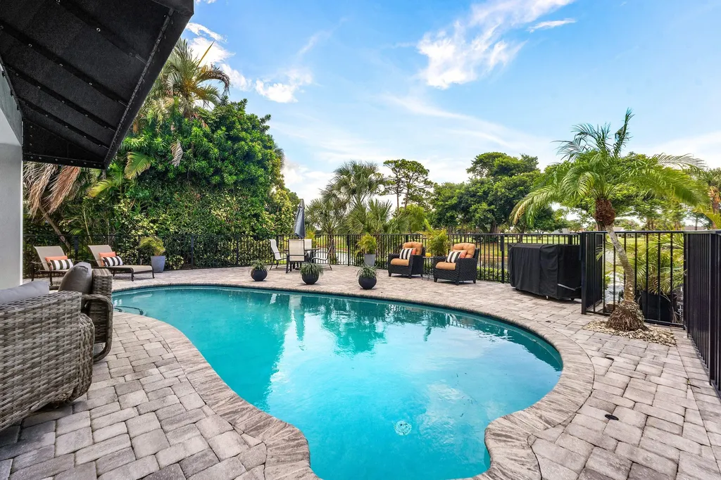 13138 Touchstone Place Palm Beach Gardens FL 33418