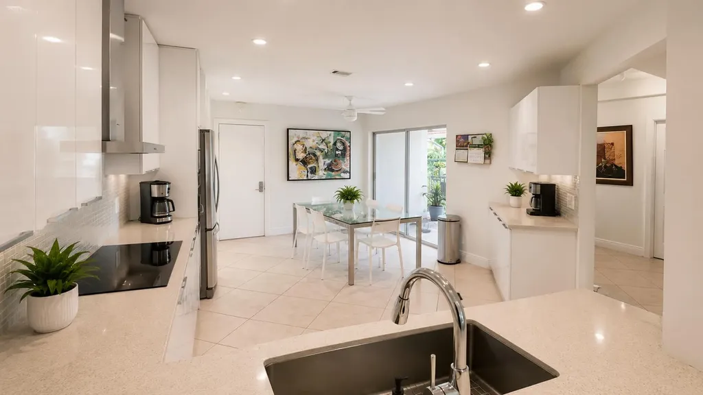 4107 Carriage Drive Pompano Beach FL 33069