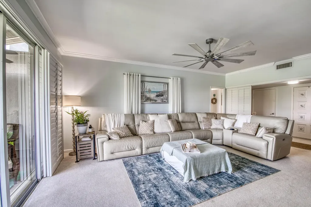 11811 Avenue Of The Pga Palm Beach Gardens FL 33418
