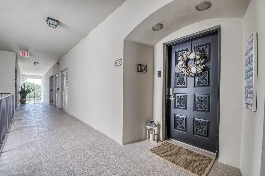 11811 Avenue Of The Pga Palm Beach Gardens FL 33418