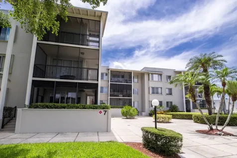 11811 Avenue Of The Pga Palm Beach Gardens FL 33418