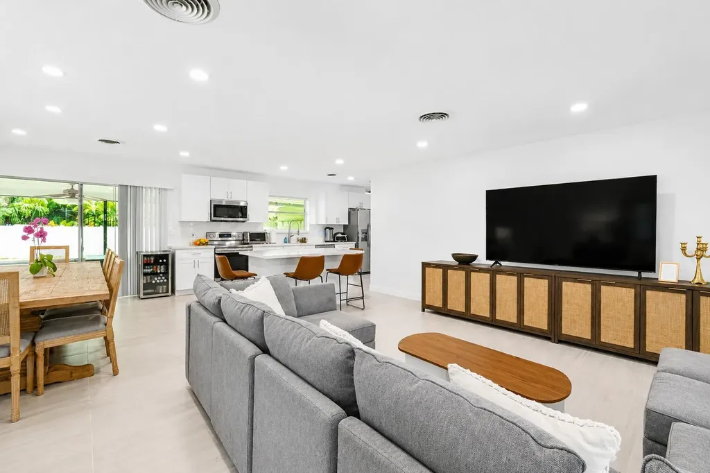5911 SW 36th Terrace Fort Lauderdale FL 33312