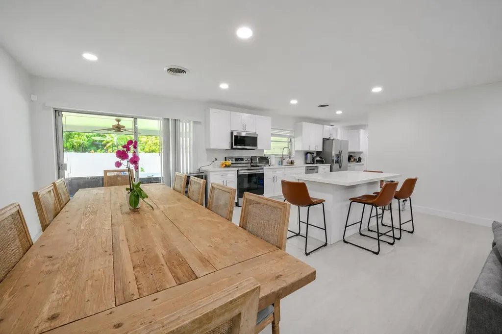 5911 SW 36th Terrace Fort Lauderdale FL 33312