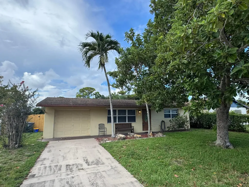 4353 Broadway Street Lake Worth FL 33461