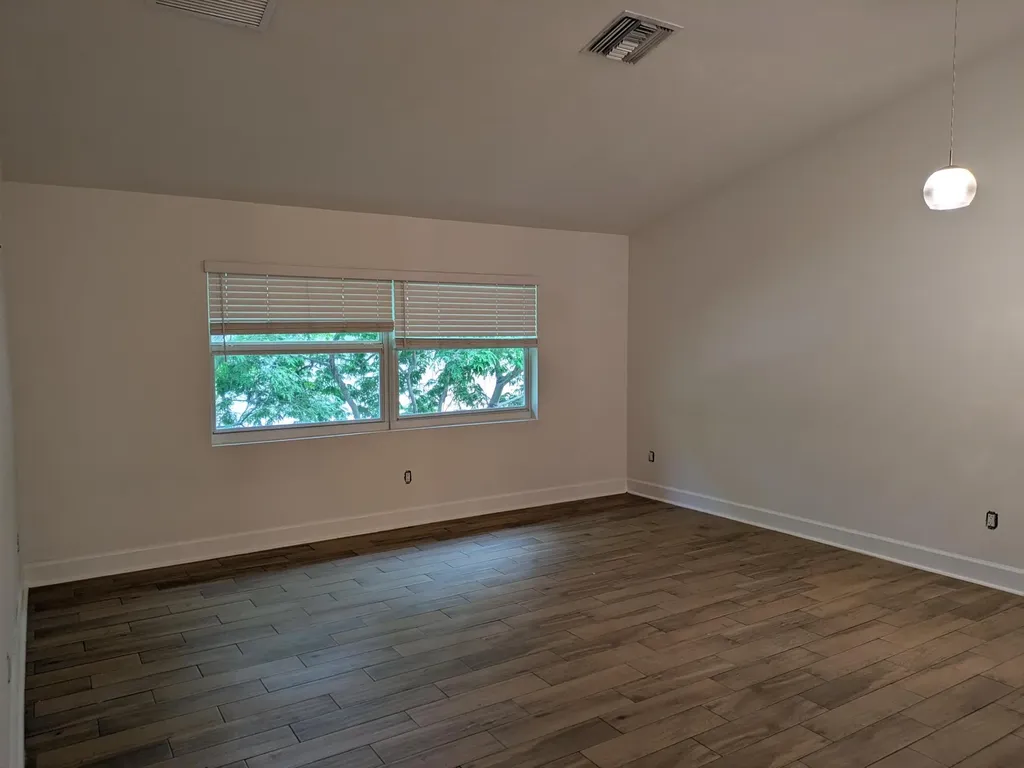 8718 NW 35th Street Coral Springs FL 33065
