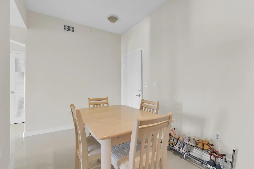 533 NE 3rd Avenue Fort Lauderdale FL 33301