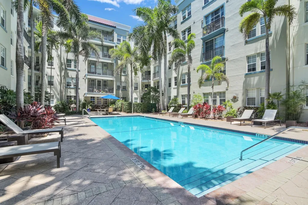 533 NE 3rd Avenue Fort Lauderdale FL 33301