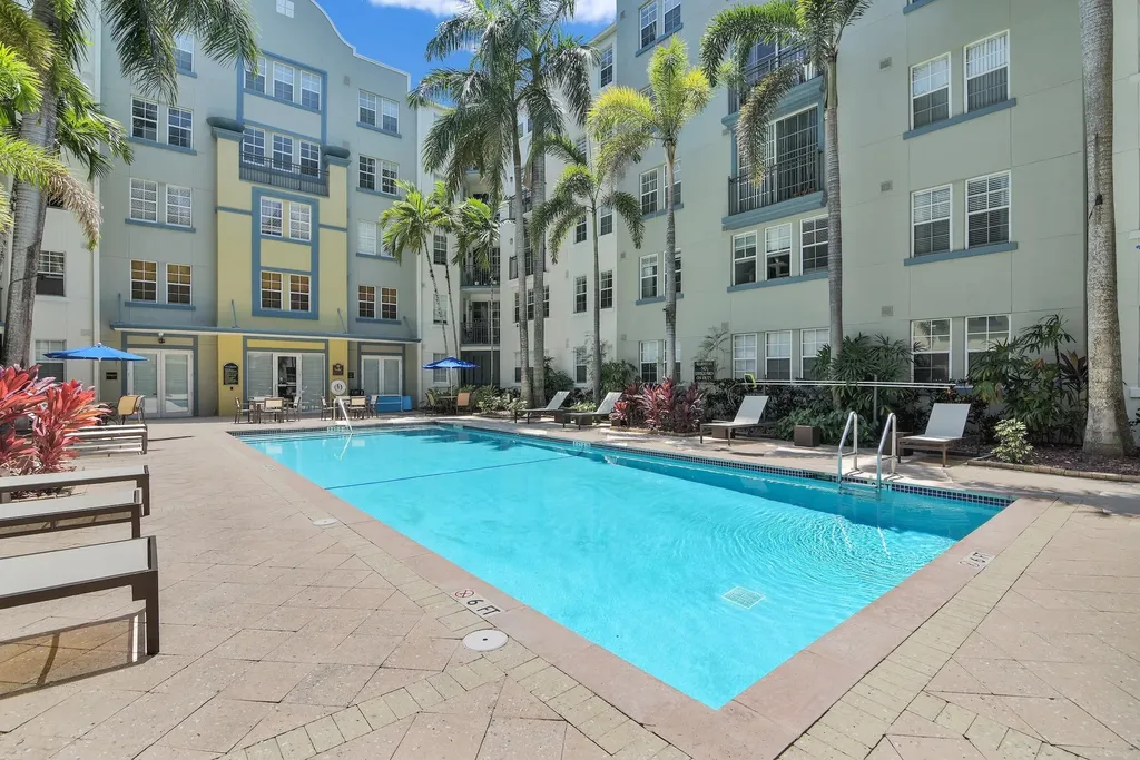 533 NE 3rd Avenue Fort Lauderdale FL 33301