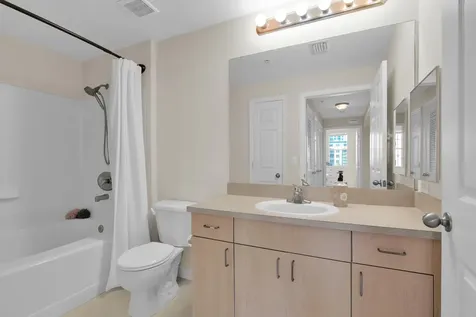 533 NE 3rd Avenue Fort Lauderdale FL 33301