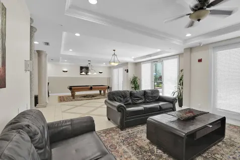 533 NE 3rd Avenue Fort Lauderdale FL 33301