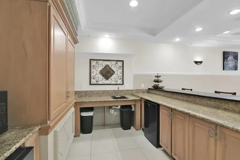 533 NE 3rd Avenue Fort Lauderdale FL 33301