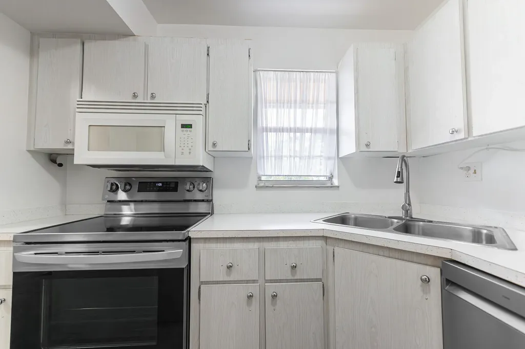 1982 SW Palm City Road Stuart FL 34994