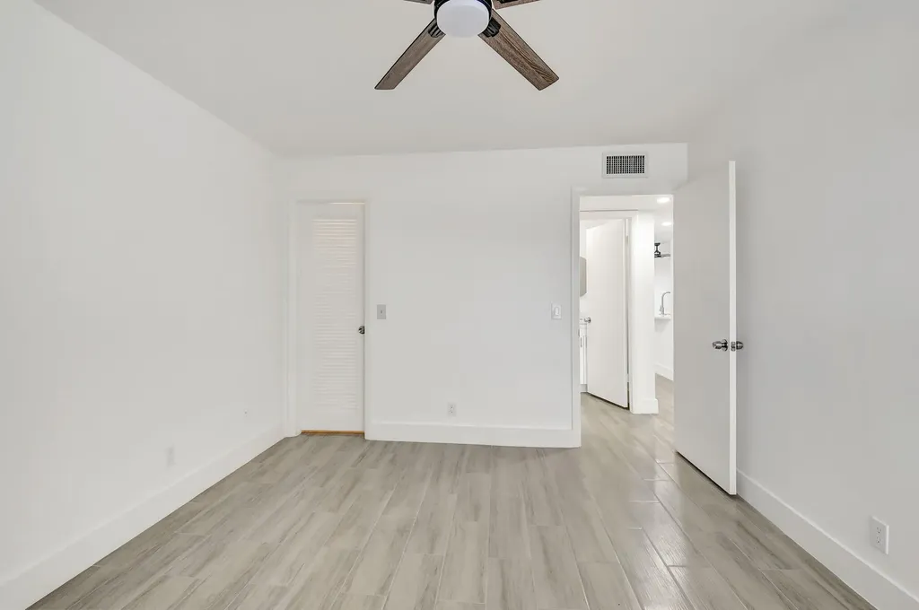 126 Burgundy Delray Beach FL 33484
