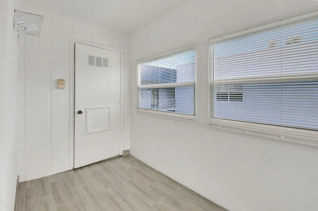 126 Burgundy Delray Beach FL 33484