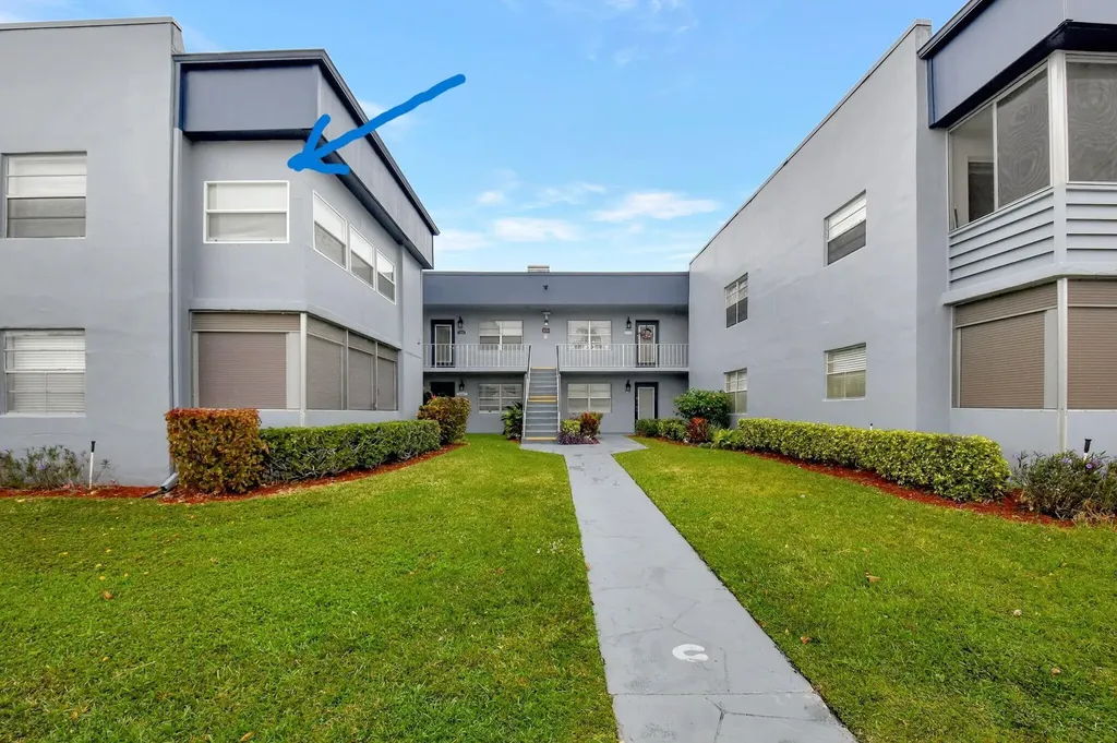 126 Burgundy Delray Beach FL 33484