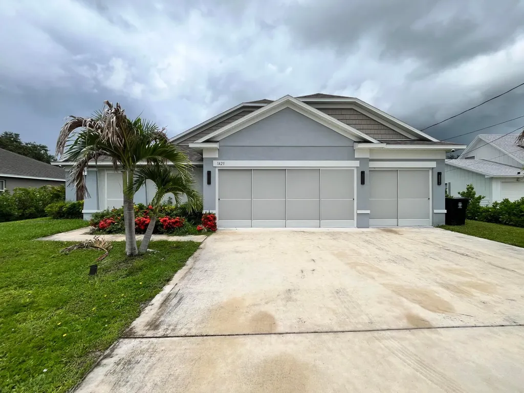 1425 SW Vicuna Lane Port St Lucie FL 34953
