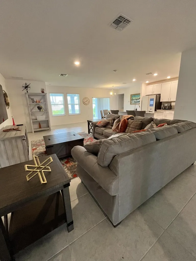 1425 SW Vicuna Lane Port St Lucie FL 34953