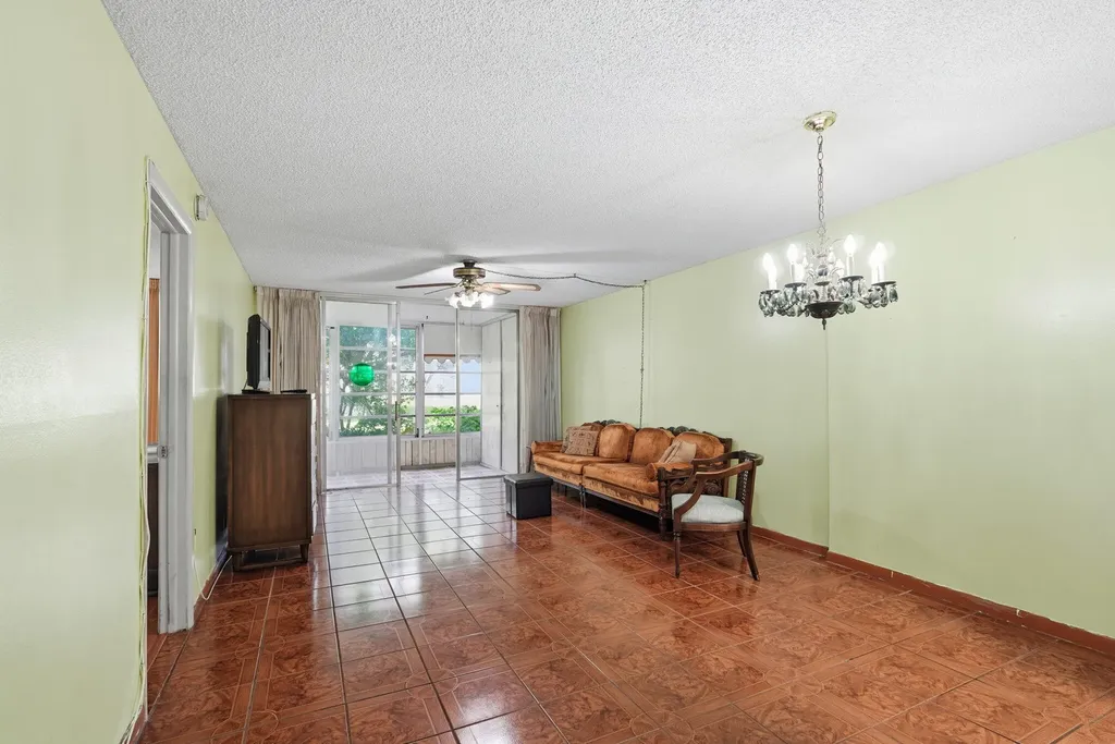 3000 NW 48th Terrace Lauderdale Lakes FL 33313