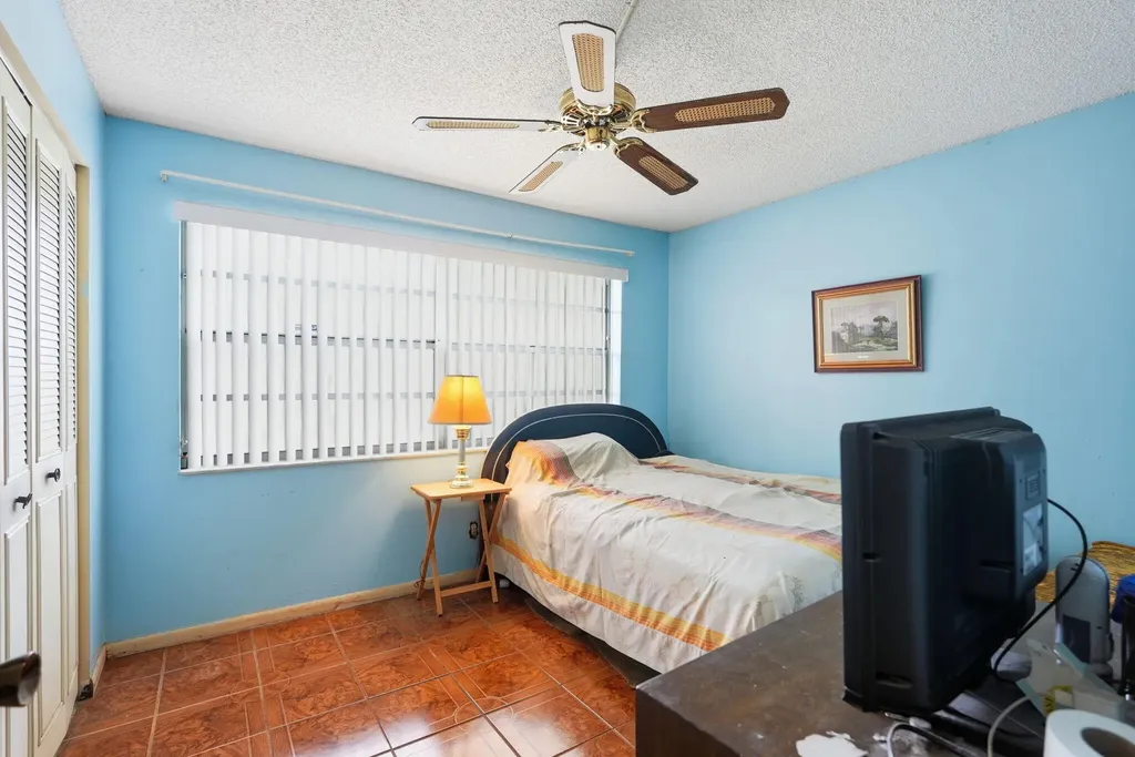 3000 NW 48th Terrace Lauderdale Lakes FL 33313