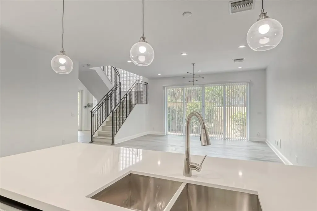 502 SW 4th Avenue Fort Lauderdale FL 33315