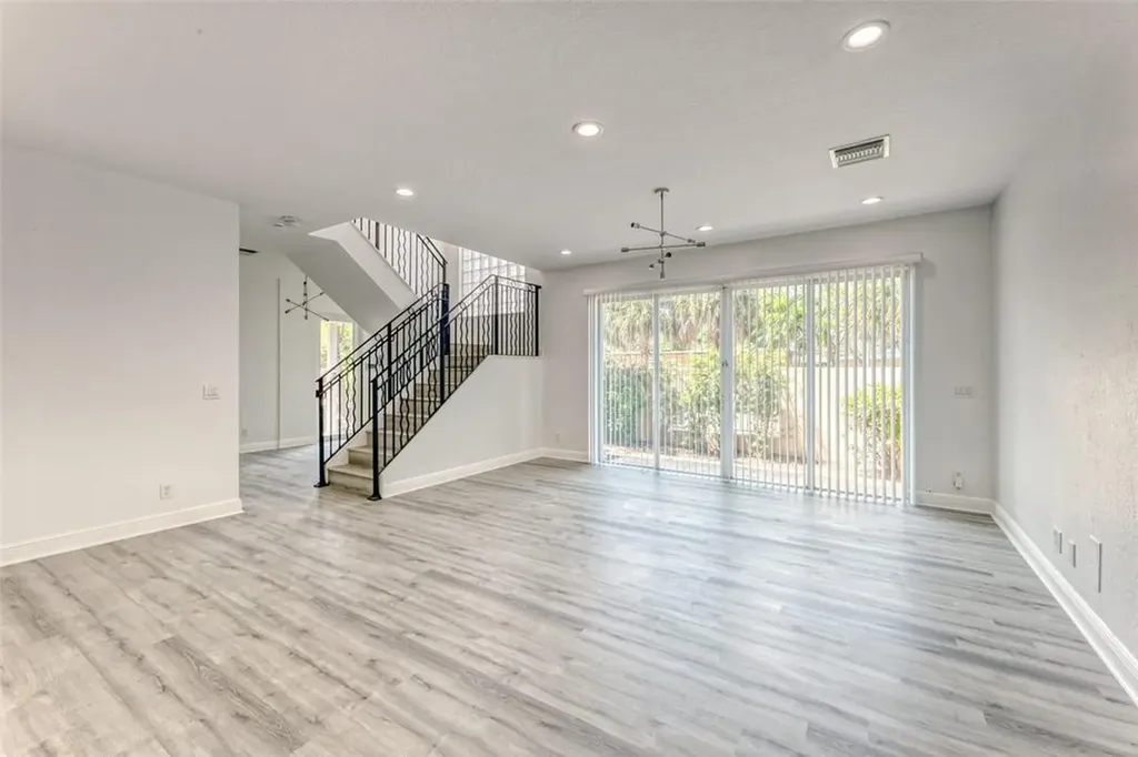 502 SW 4th Avenue Fort Lauderdale FL 33315