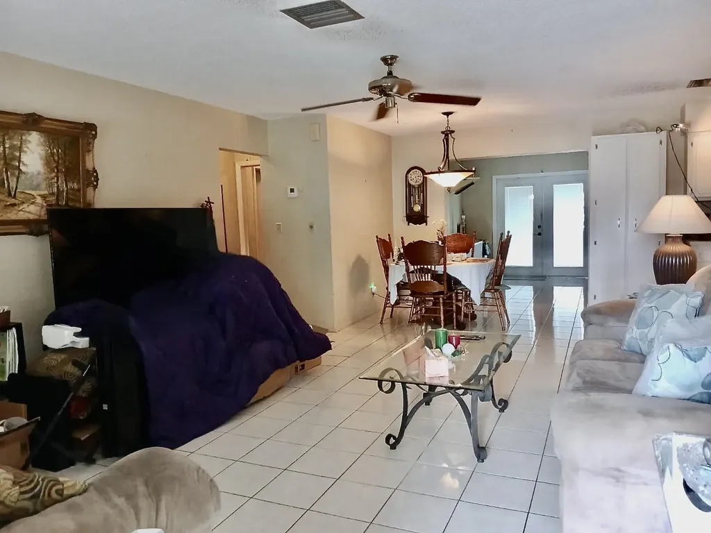 9500 NW 70th Street Tamarac FL 33321