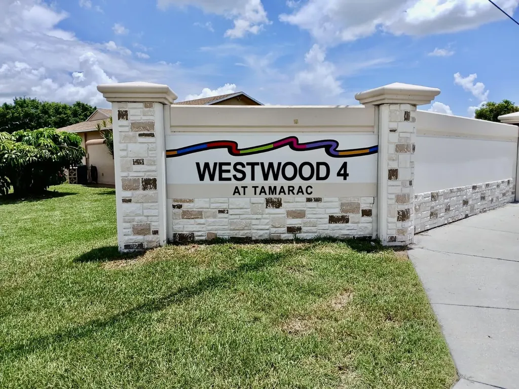 9500 NW 70th Street Tamarac FL 33321