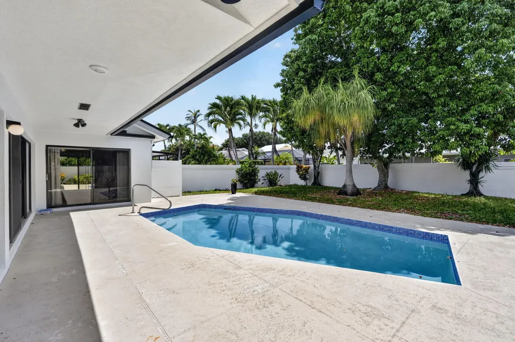 223 E River Park Drive Jupiter FL 33477