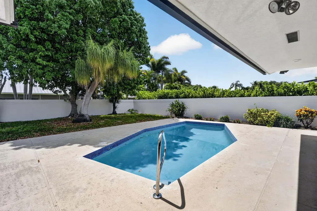 223 E River Park Drive Jupiter FL 33477