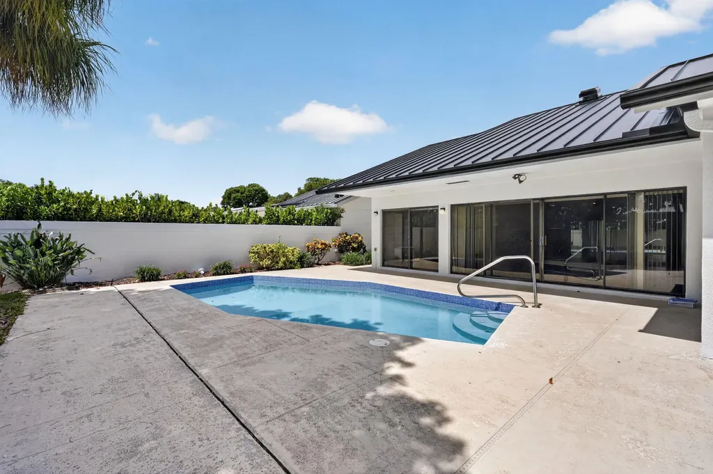 223 E River Park Drive Jupiter FL 33477