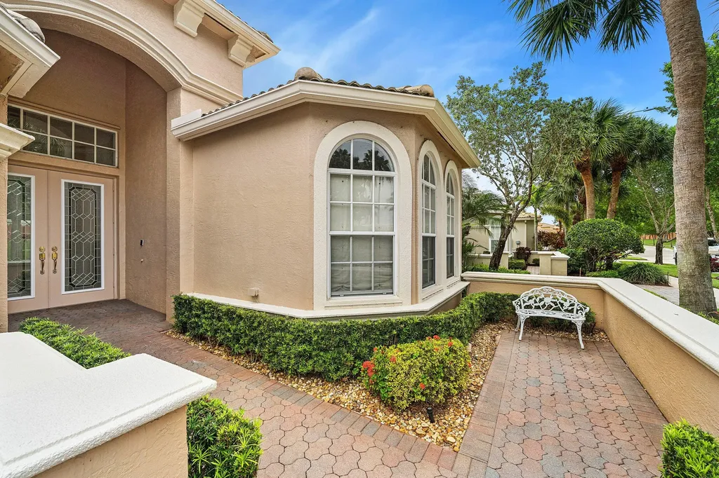 8769 Via Grande E Wellington FL 33411