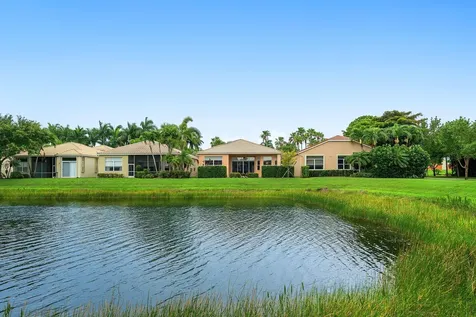 8769 Via Grande E Wellington FL 33411