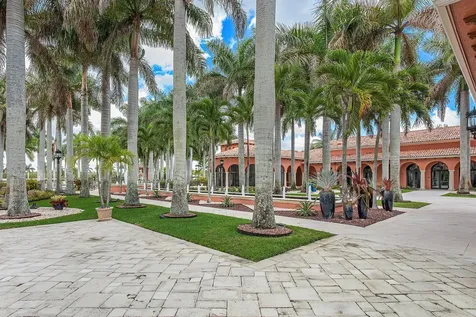 8769 Via Grande E Wellington FL 33411