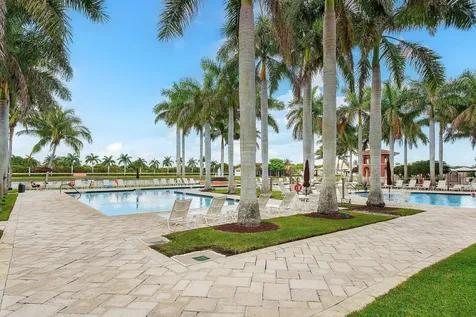 8769 Via Grande E Wellington FL 33411