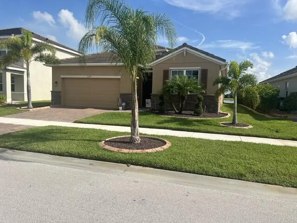 12377 SW Arabella Drive Port St Lucie FL 34987