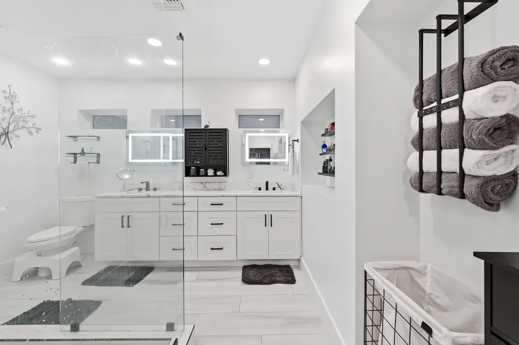 141 SE 8th Street Pompano Beach FL 33060