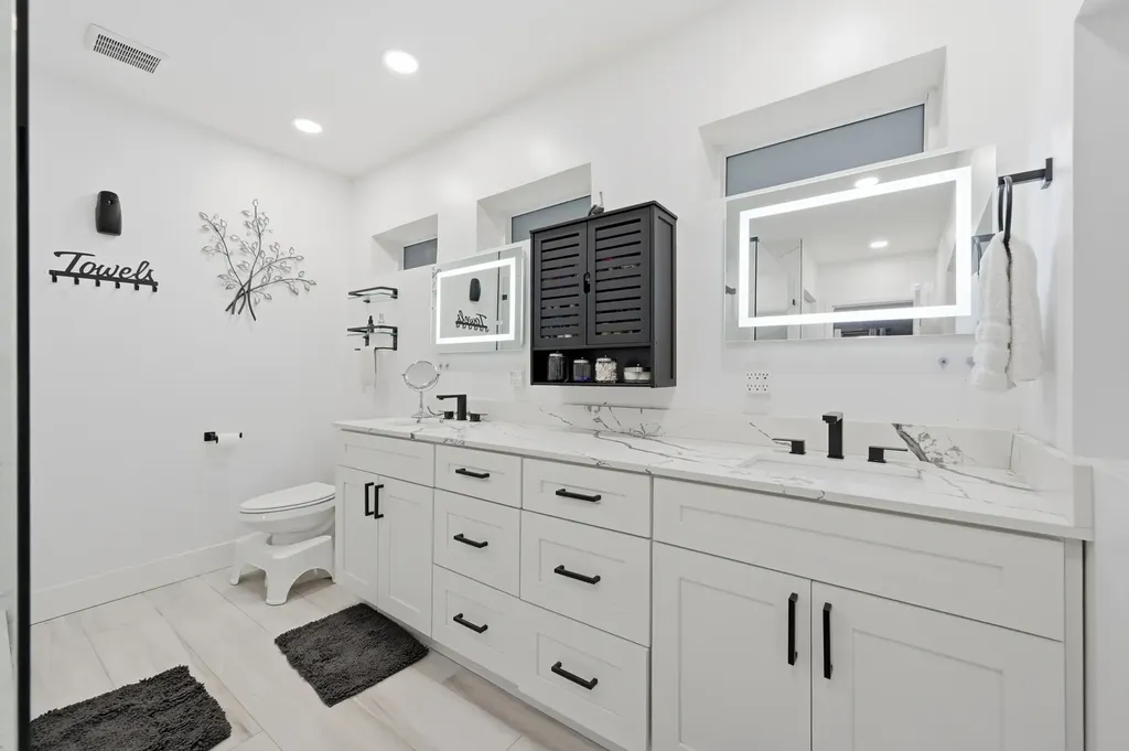 141 SE 8th Street Pompano Beach FL 33060